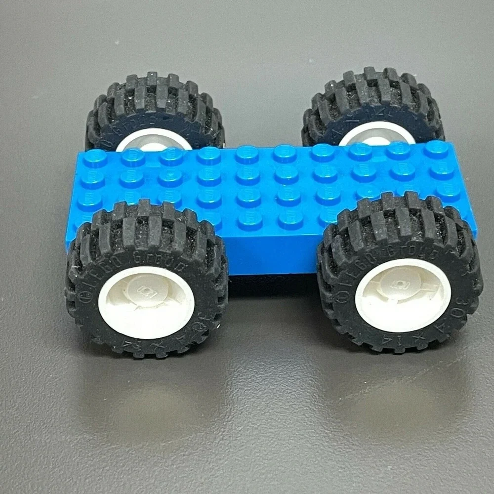 Lego 30076 30285 Blue Baseplate Wheels Replacement‎ Part Piece